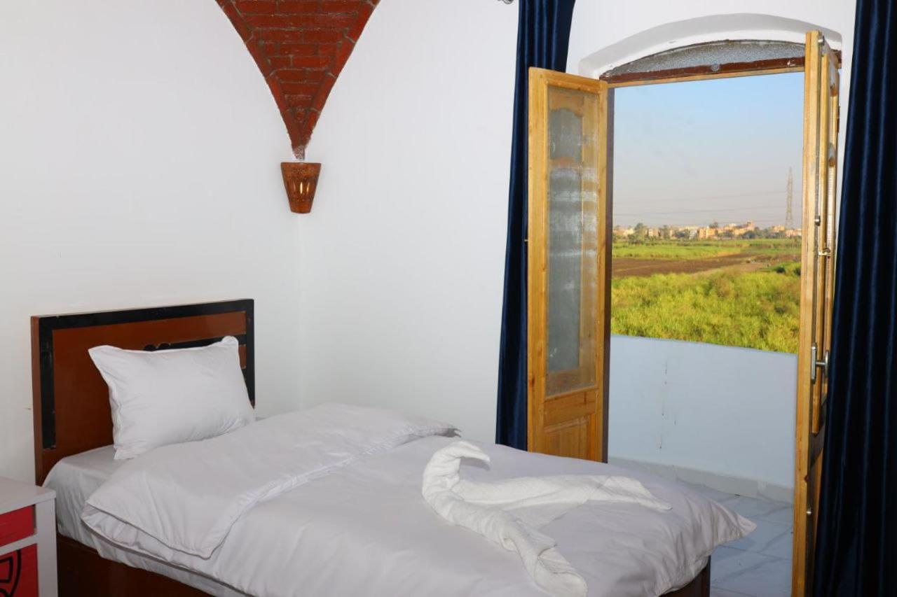 Quiet Gate Guest House Lel Agalta Kültér fotó