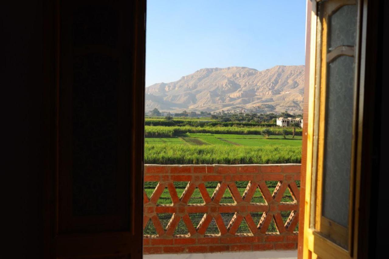 Quiet Gate Guest House Lel Agalta Kültér fotó